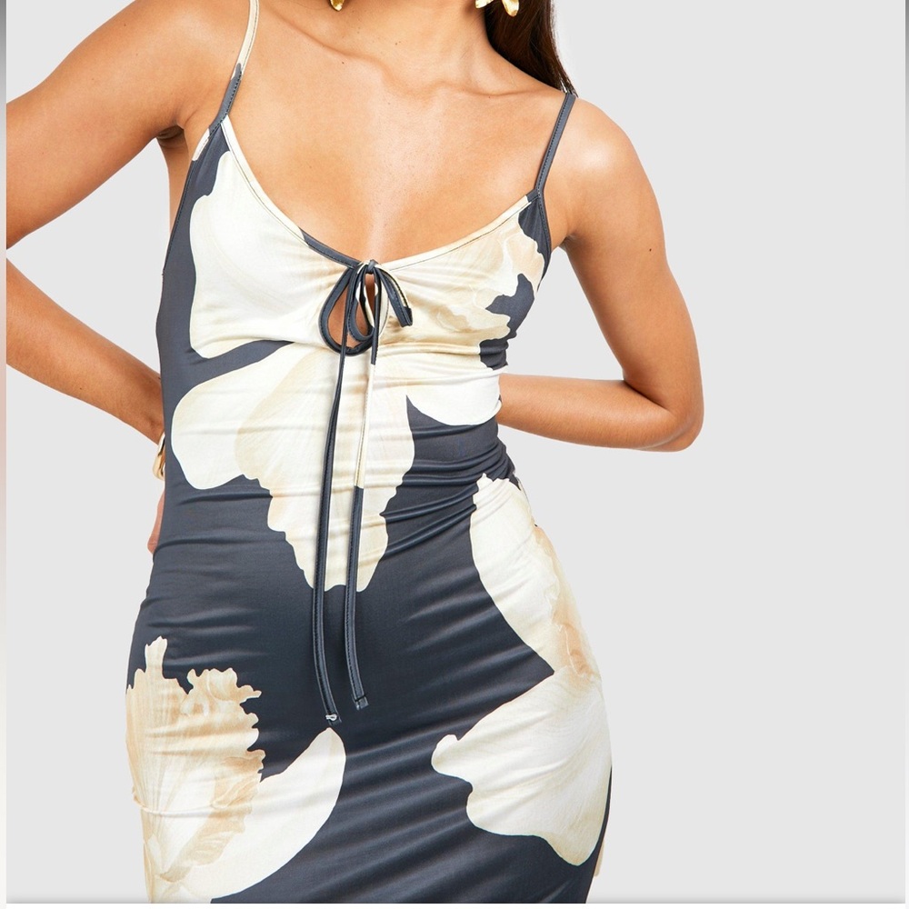 Tall Tie Bust Maxi Dress - Picture 9 of 14